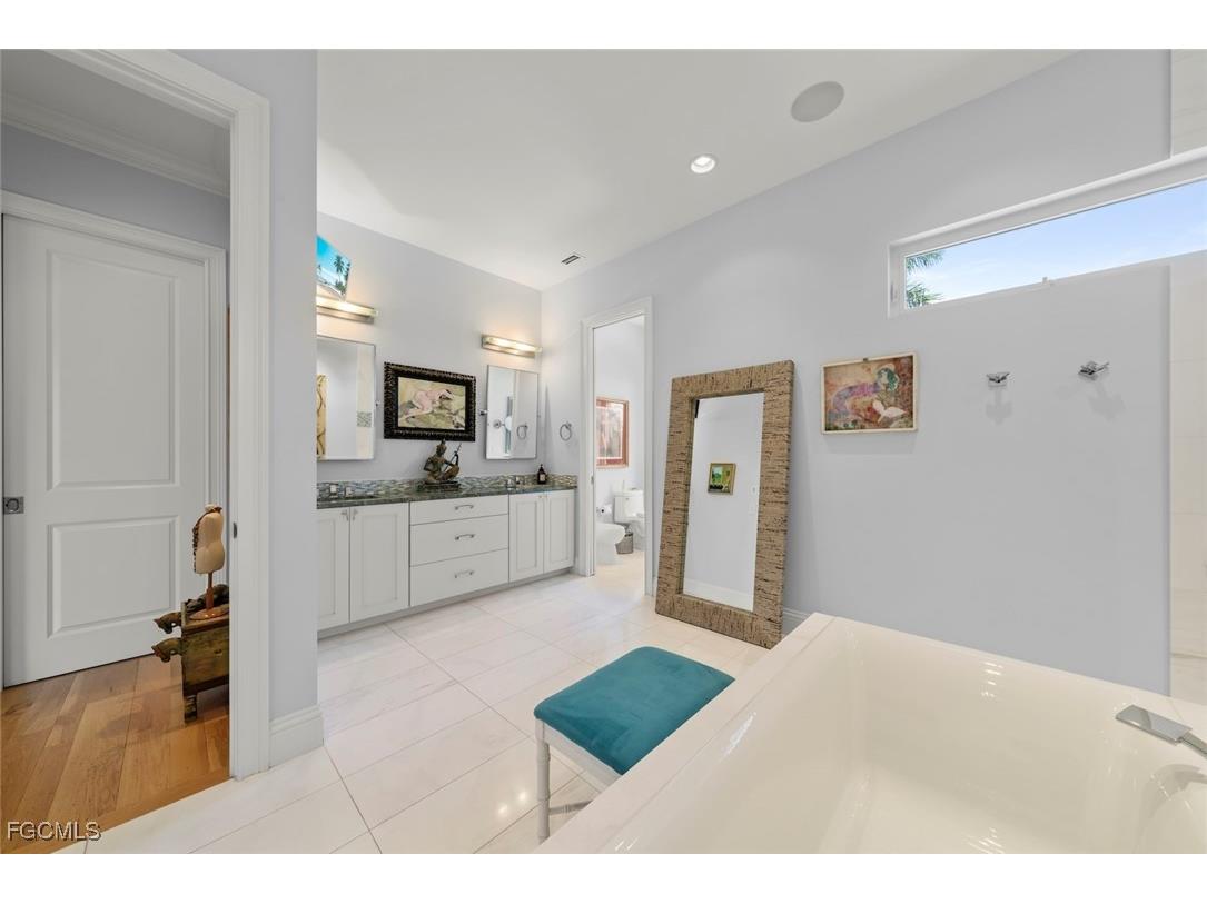 4383 Gulf Pines Drive Sanibel FL 33957 2025019643 image26