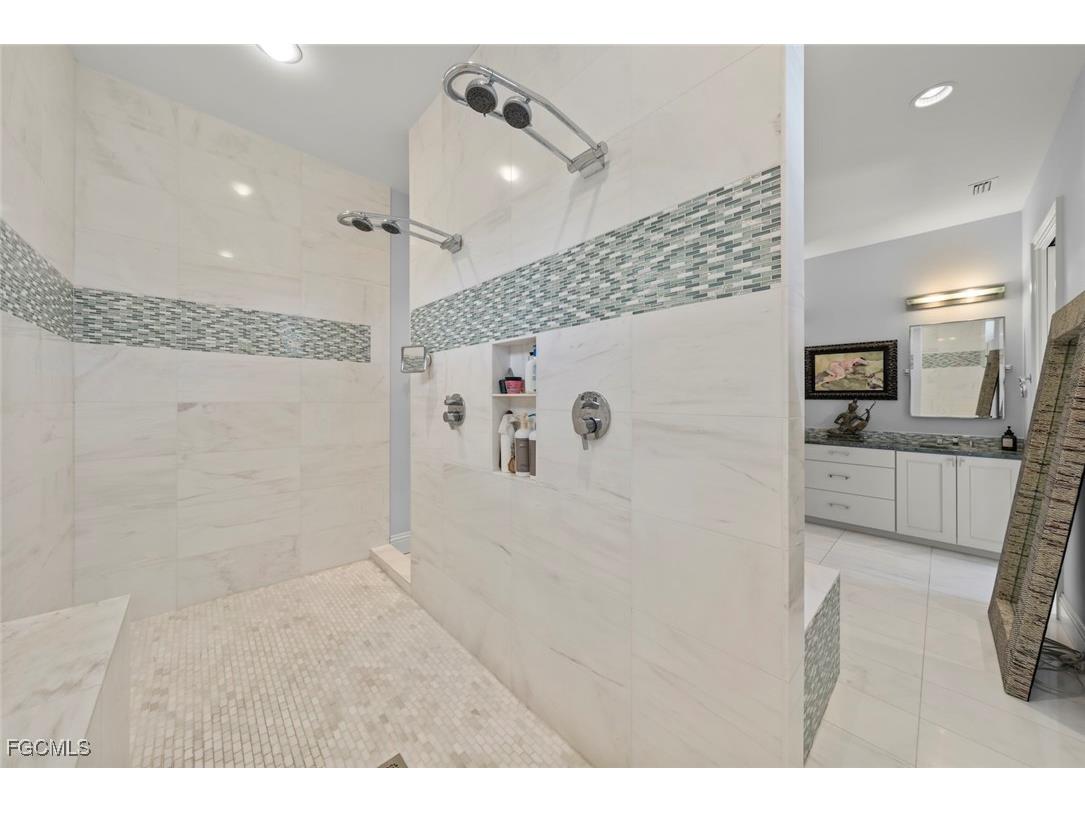 4383 Gulf Pines Drive Sanibel FL 33957 2025019643 image27