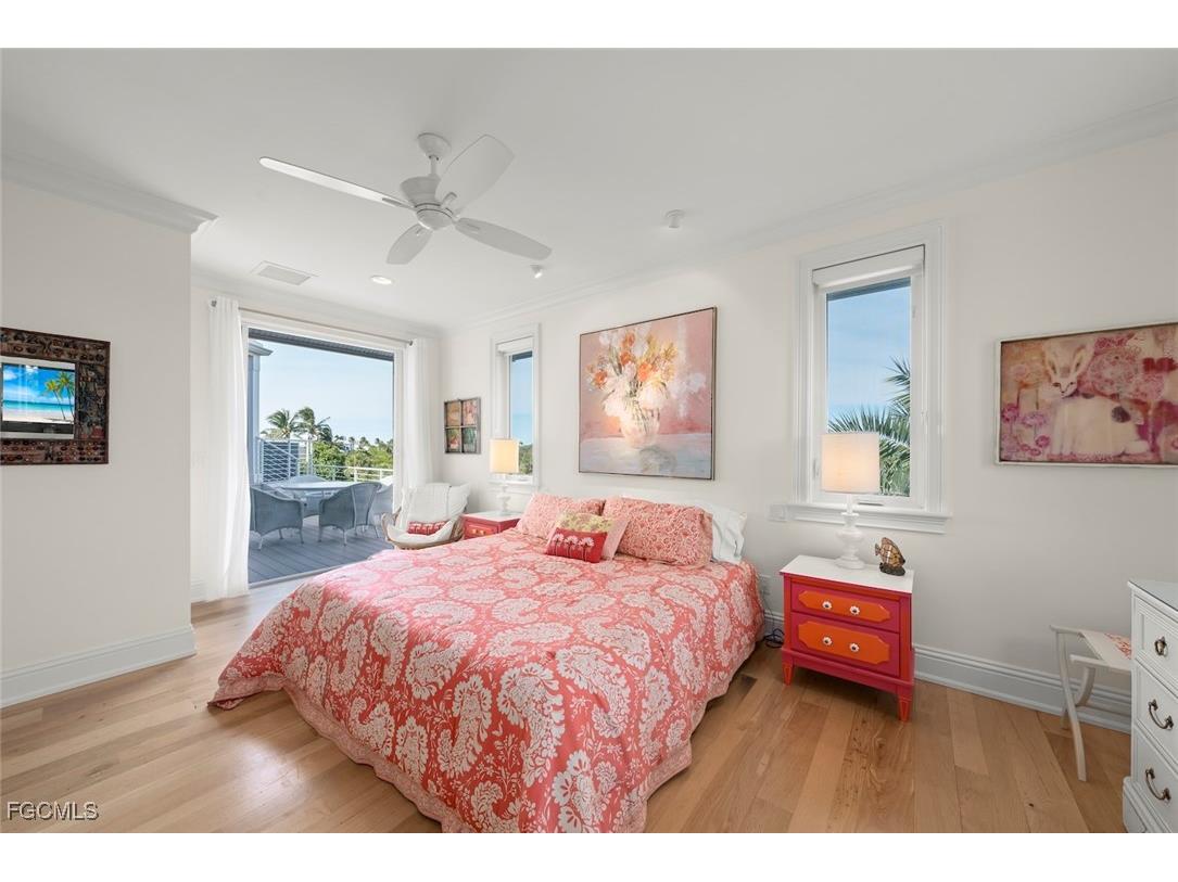 4383 Gulf Pines Drive Sanibel FL 33957 2025019643 image35