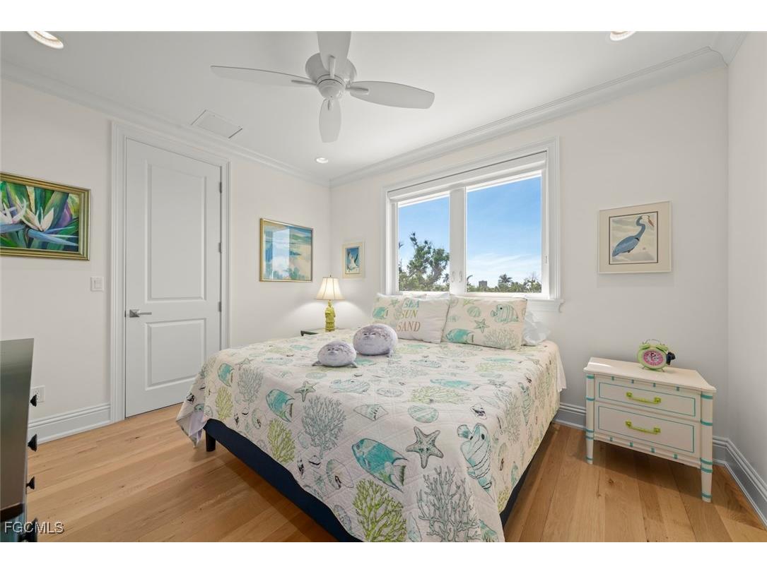 4383 Gulf Pines Drive Sanibel FL 33957 2025019643 image37