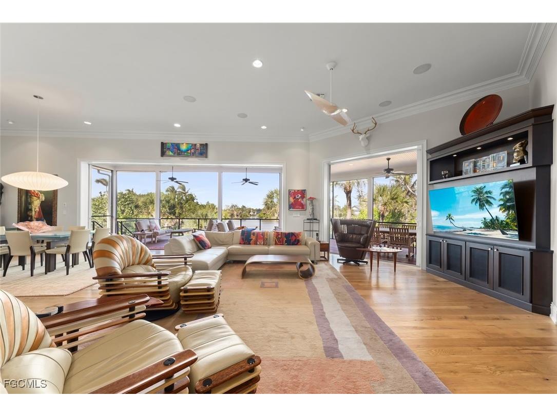 4383 Gulf Pines Drive Sanibel FL 33957 2025019643 image5