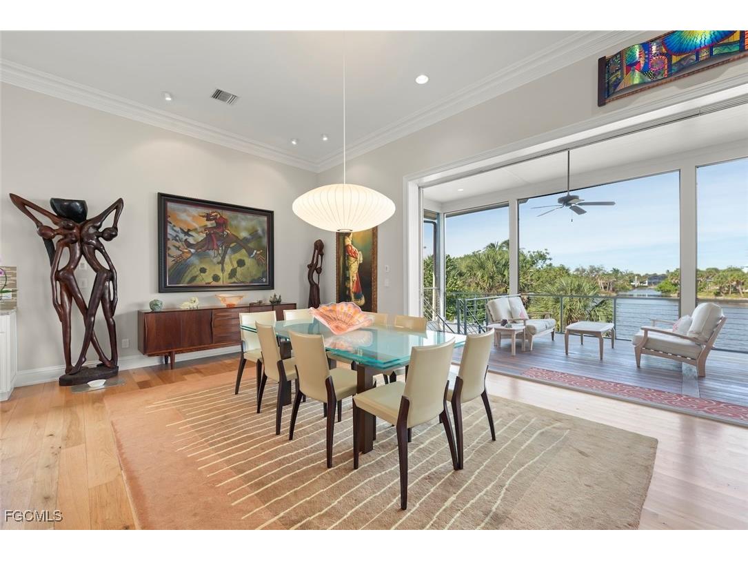 4383 Gulf Pines Drive Sanibel FL 33957 2025019643 image8