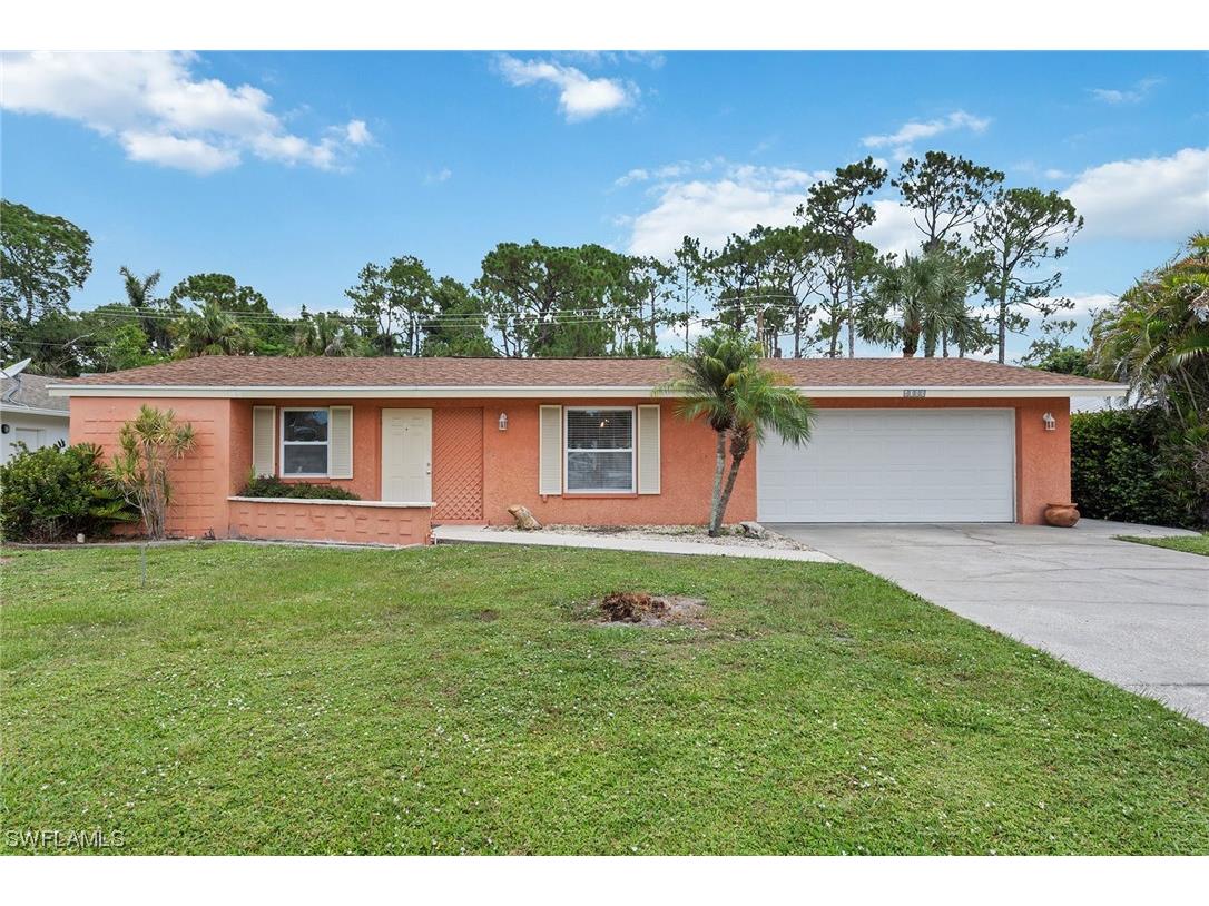 4385 Robin Avenue Naples FL 34104 223049653 image1
