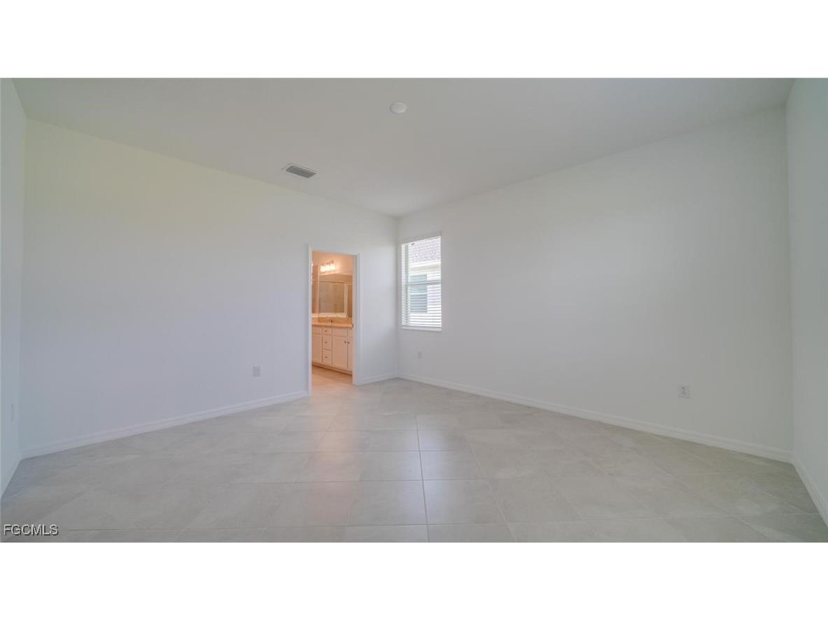 43854 Seedling Terrace Punta Gorda FL 33982 2025020461 image25