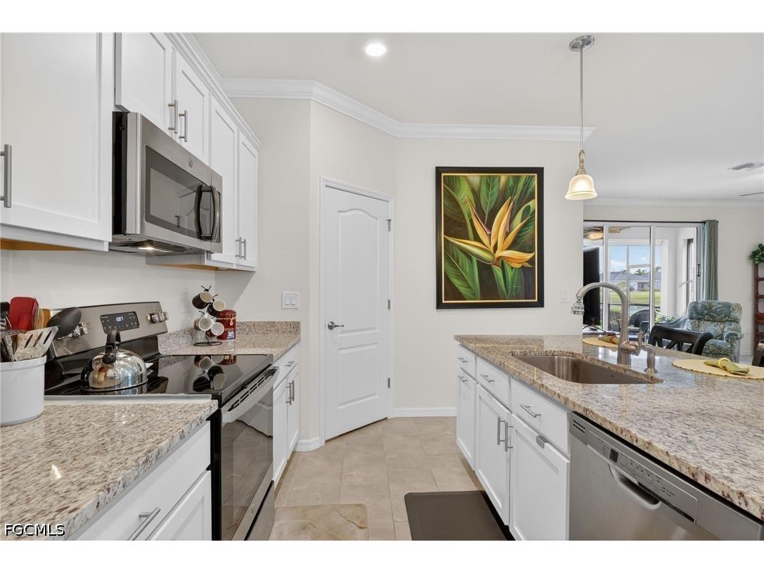 4386 Bluegrass Drive Fort Myers FL 33916 2026021359 image17