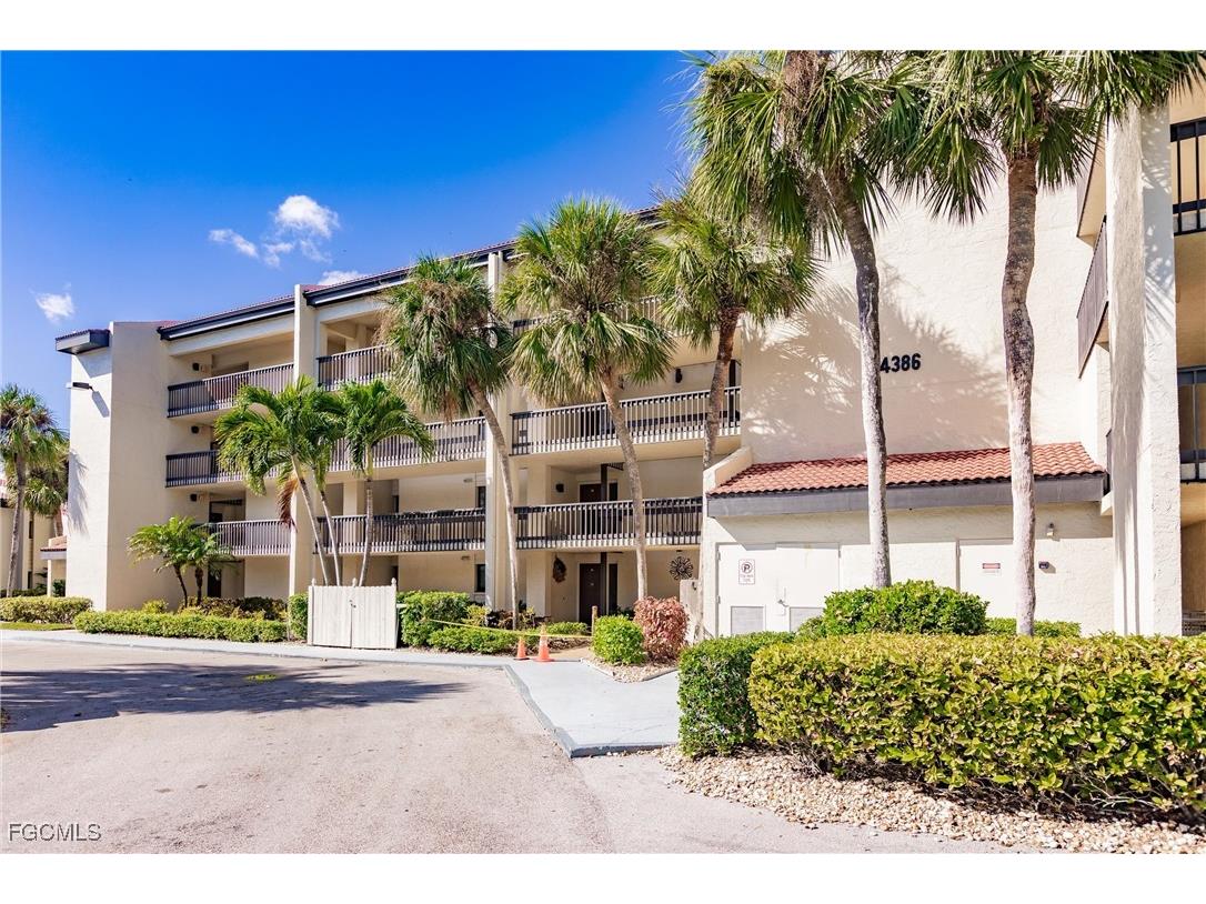 4386 Jib Boom Court #1B Fort Myers FL 33919 2025022924 image24