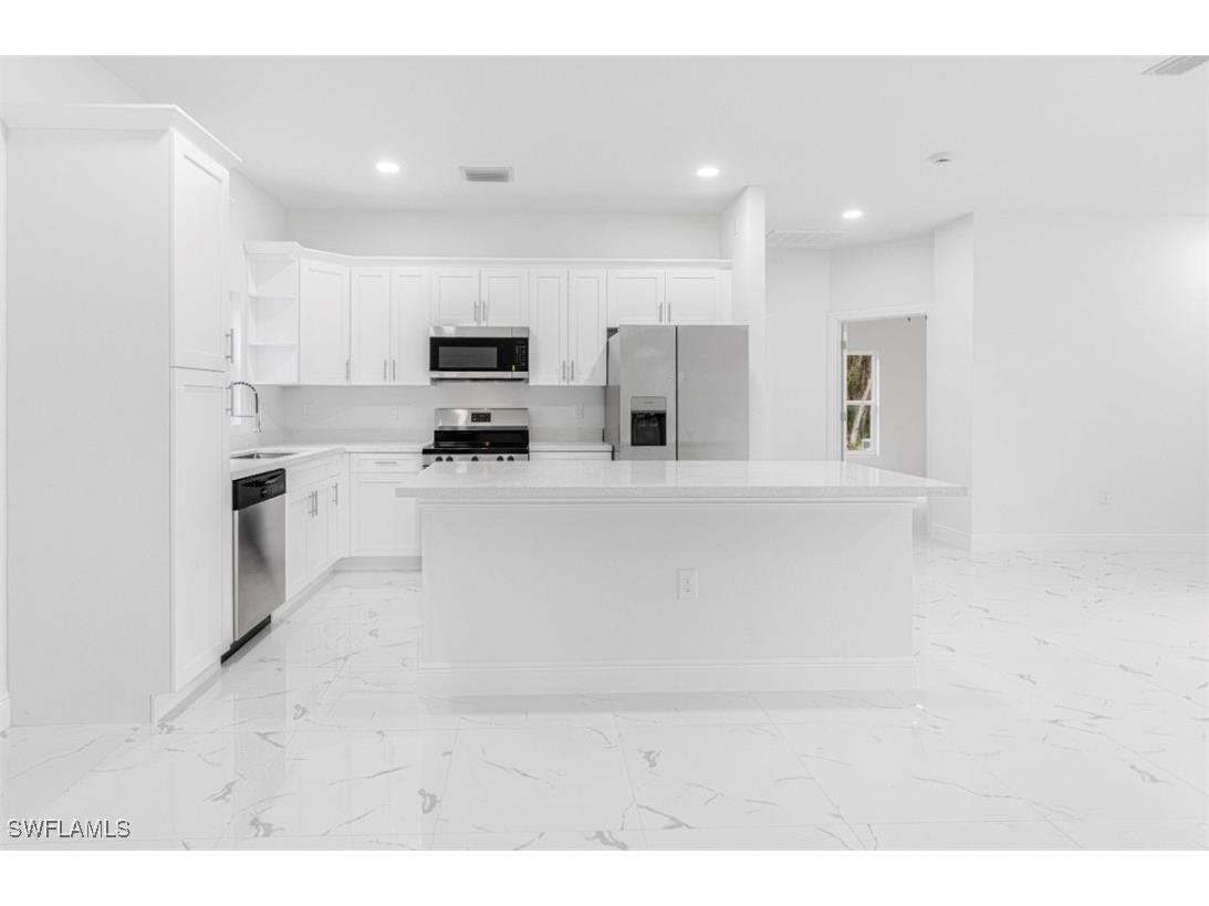 4387 70 Avenue NE Naples FL 34120 225068882 image8