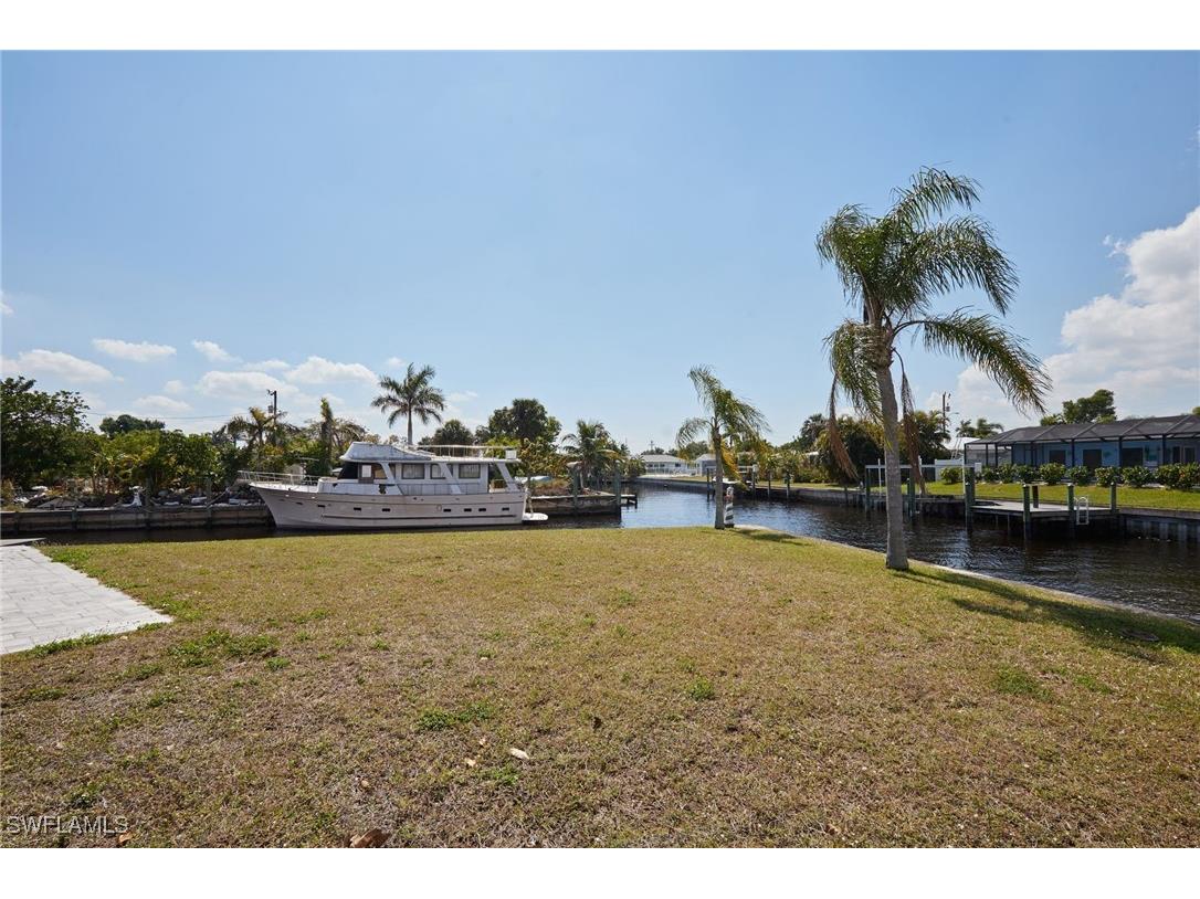 4387 Harbour Terrace North Fort Myers FL 33903 224075141 image34