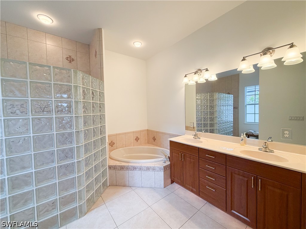 4388 Pomarine Court Naples FL 34119 226020142 image21