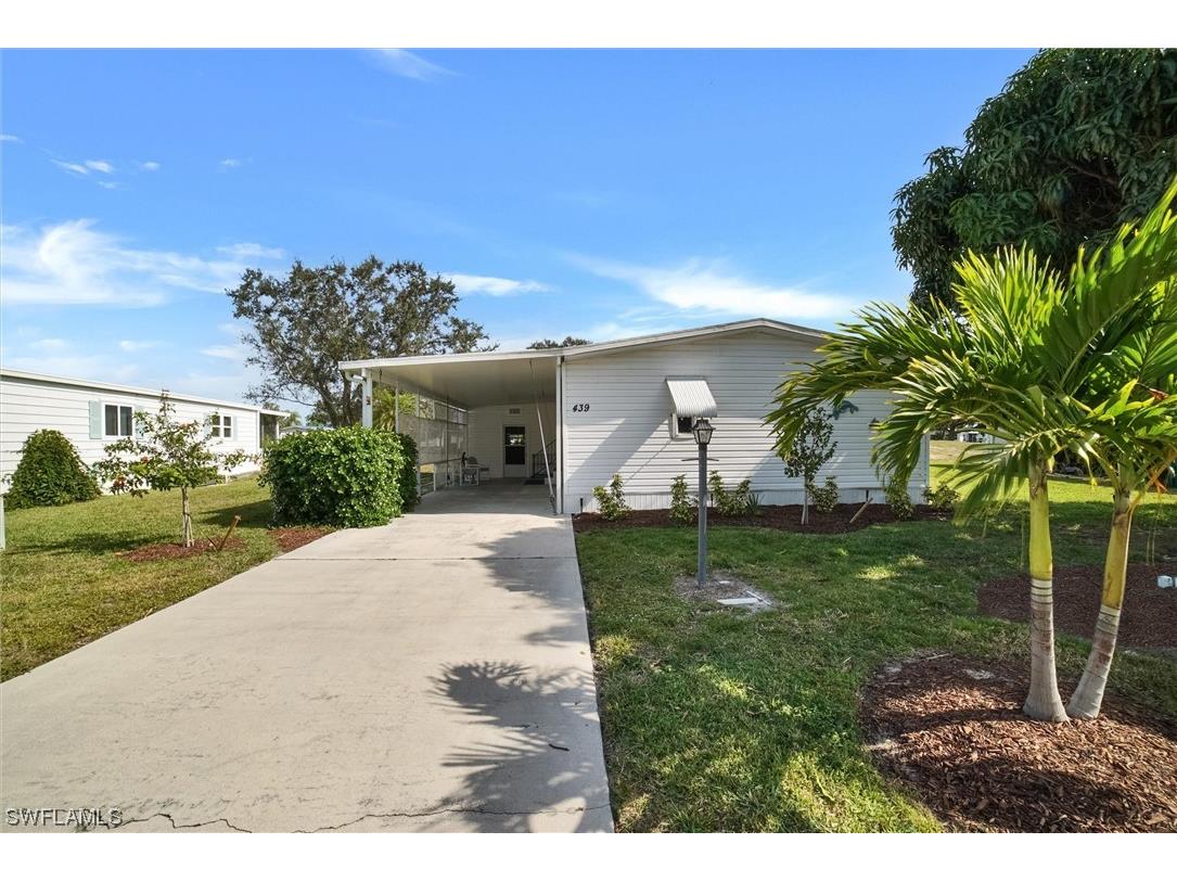439 Riviera Boulevard W Naples FL 34112 224005924 image1