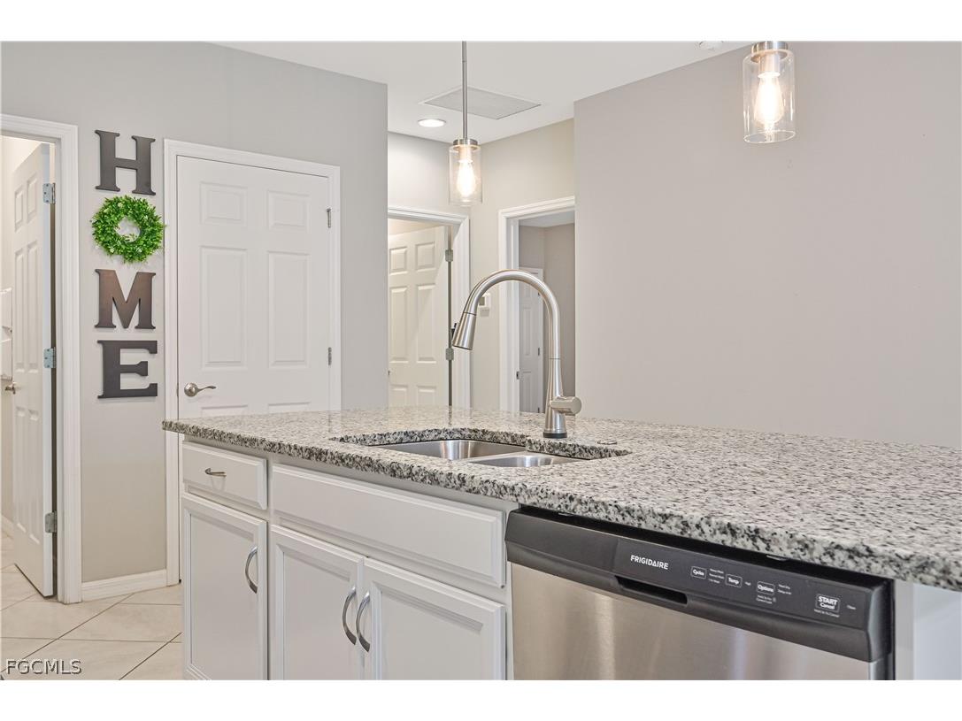 4390 Dutchess Park Road Fort Myers FL 33916 2026007755 image4