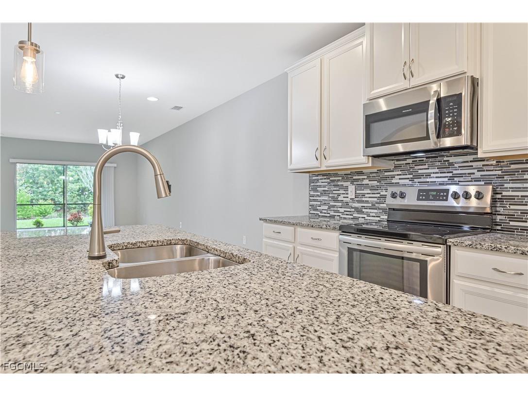 4390 Dutchess Park Road Fort Myers FL 33916 2026007755 image6