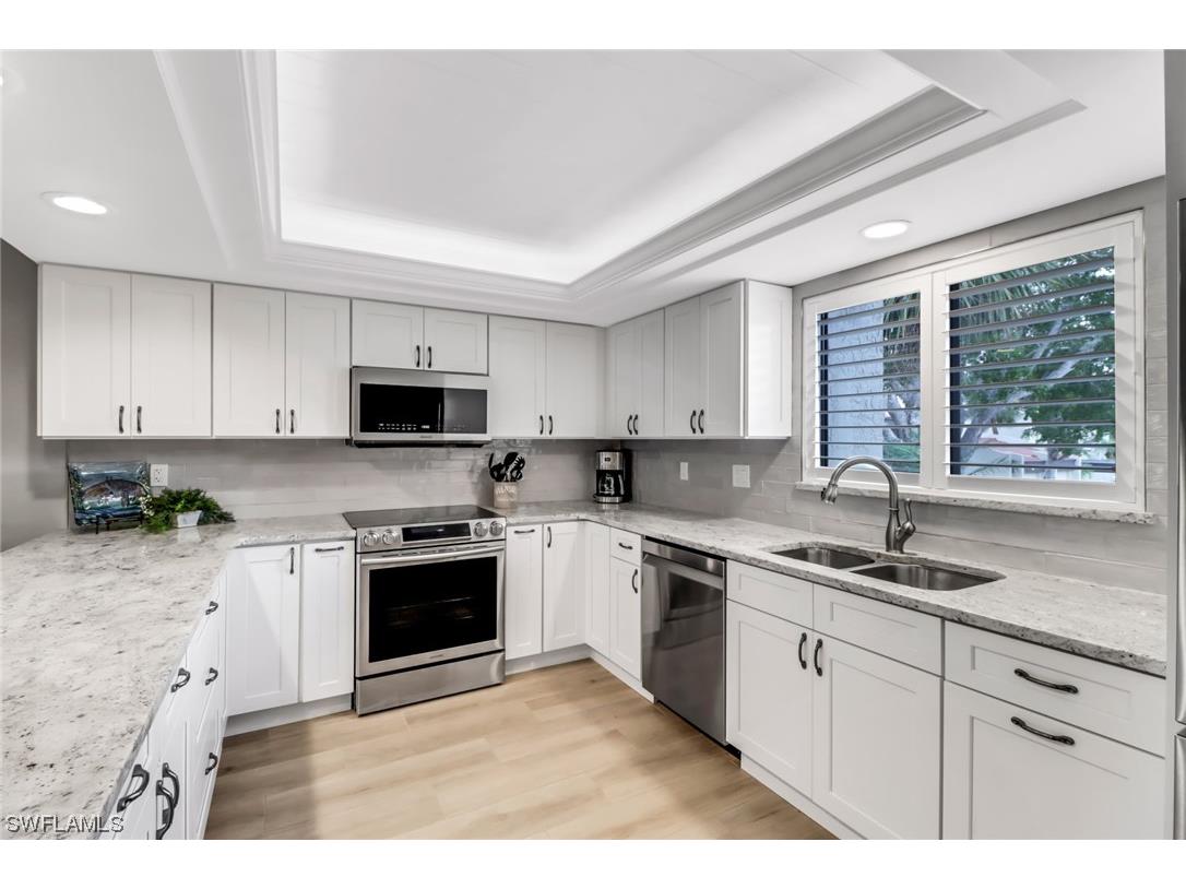 4390 Foremast Court #2D Fort Myers FL 33919 223085875 image1