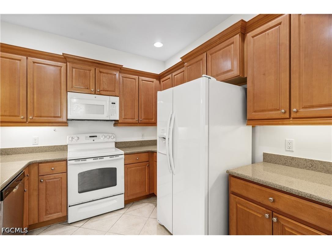 4390 Lazio Way #401 Fort Myers FL 33901 2026016069 image17