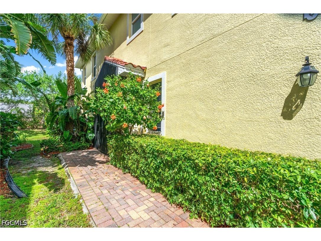 4390 Lazio Way #401 Fort Myers FL 33901 2026016069 image5