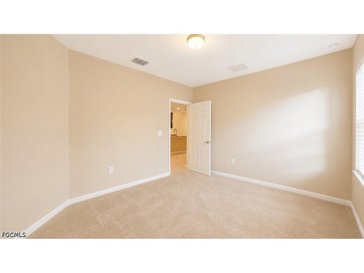 4391 Dutchess Park Road Fort Myers FL 33916 2026020475 image16