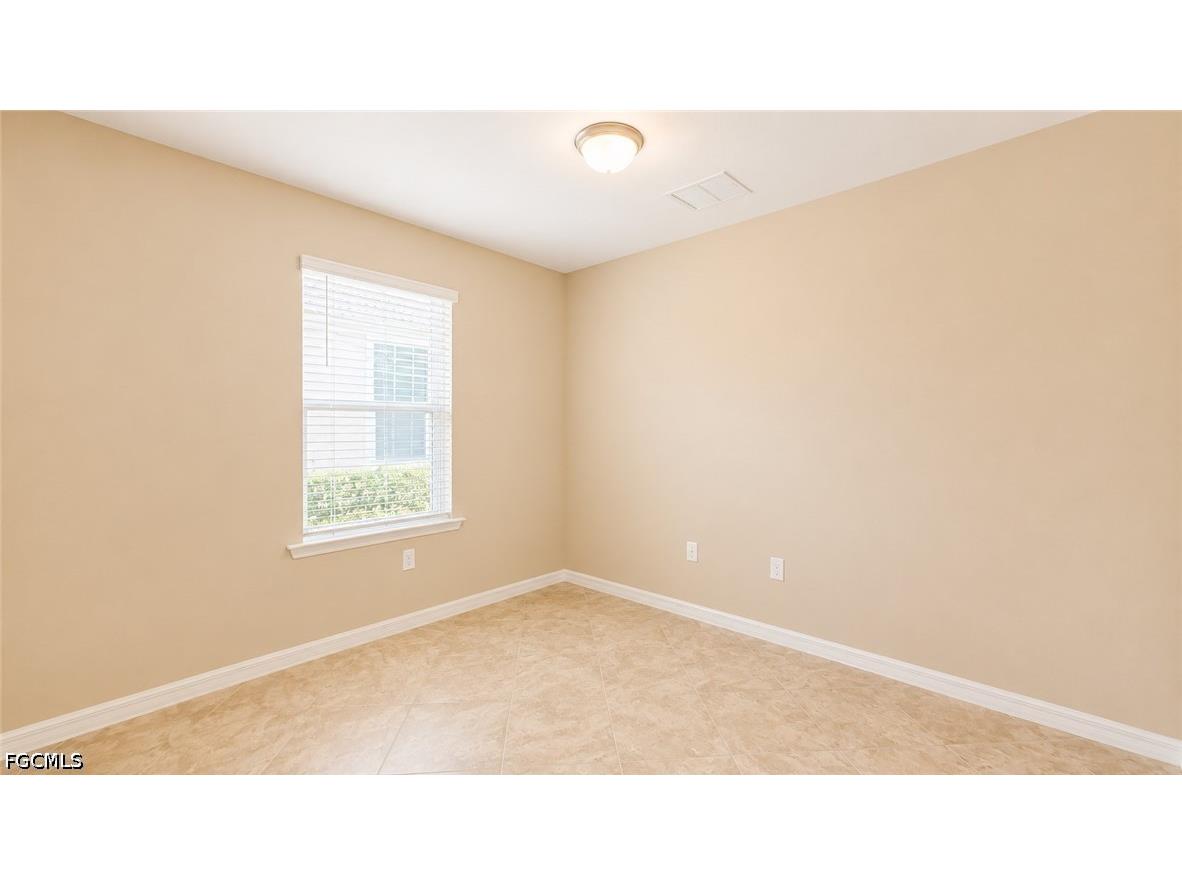 4391 Dutchess Park Road Fort Myers FL 33916 2026020475 image19