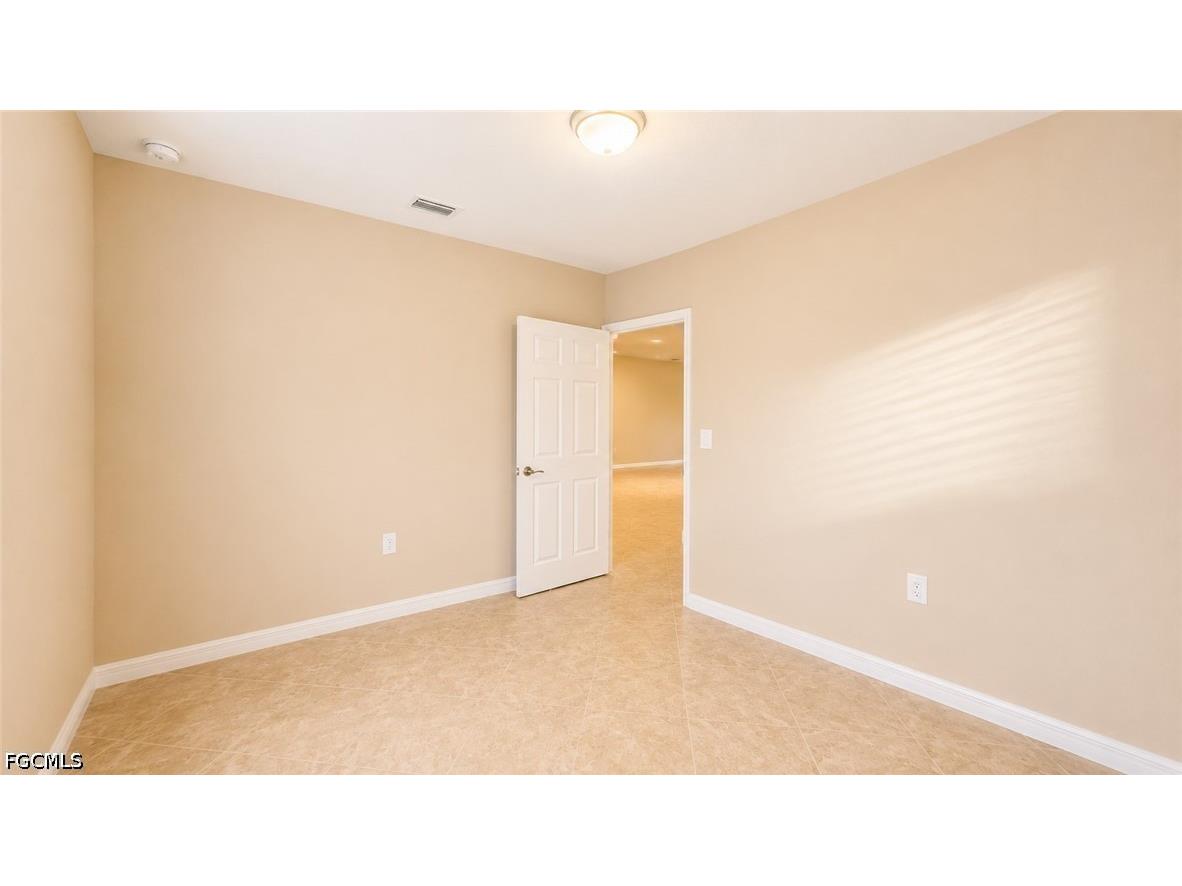 4391 Dutchess Park Road Fort Myers FL 33916 2026020475 image20