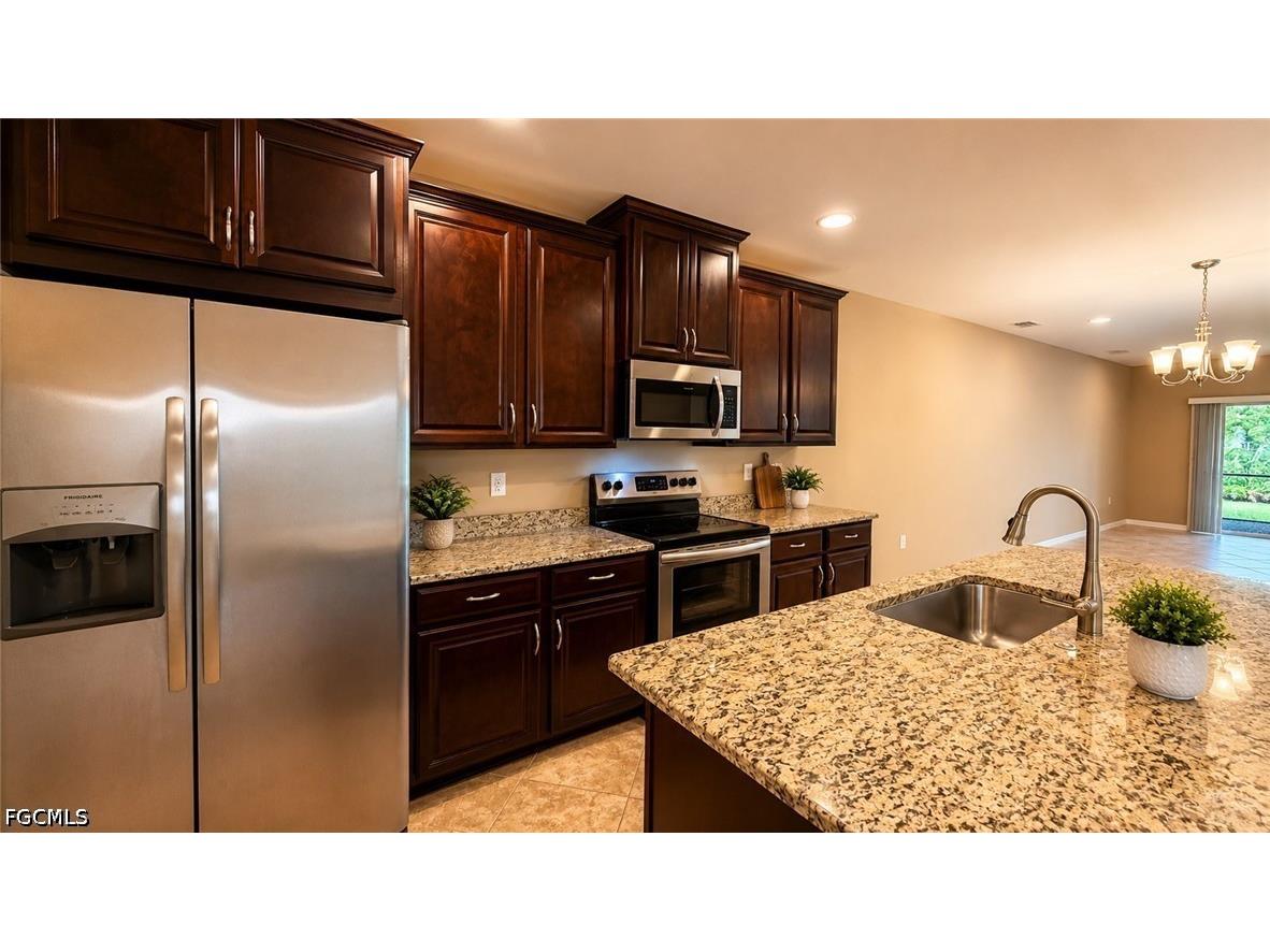 4391 Dutchess Park Road Fort Myers FL 33916 2026020475 image4