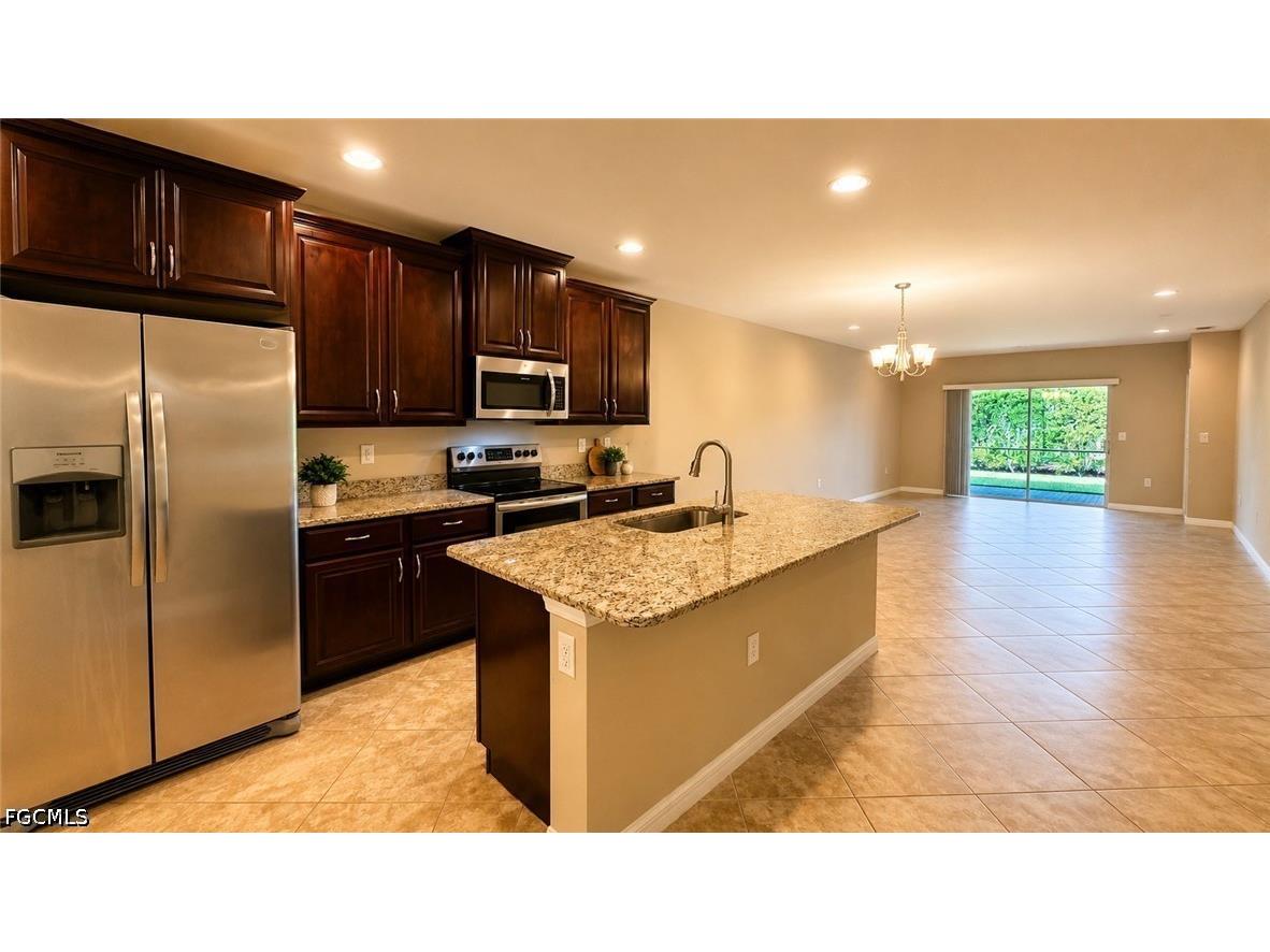 4391 Dutchess Park Road Fort Myers FL 33916 2026020475 image5