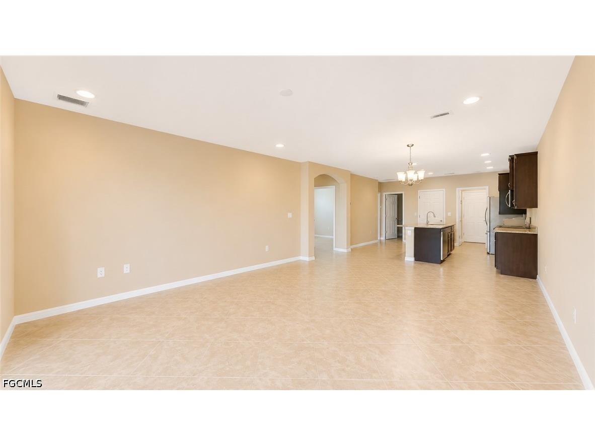 4391 Dutchess Park Road Fort Myers FL 33916 2026020475 image6