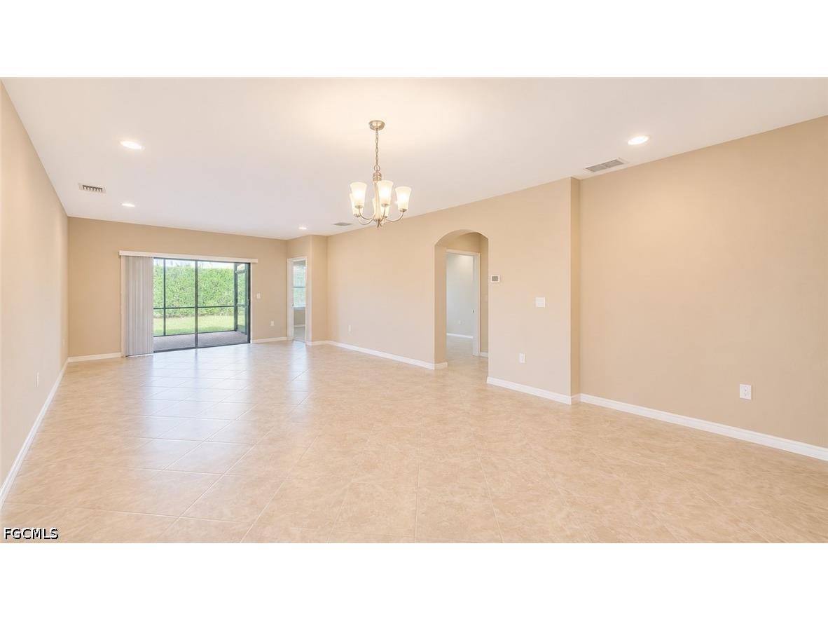 4391 Dutchess Park Road Fort Myers FL 33916 2026020475 image7