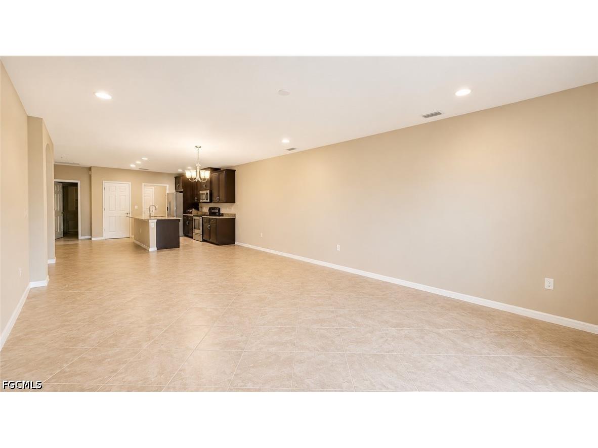 4391 Dutchess Park Road Fort Myers FL 33916 2026020475 image8