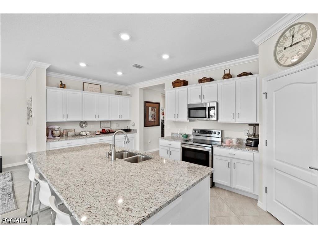 4392 Lemongrass Drive Fort Myers FL 33916 2026017079 image10