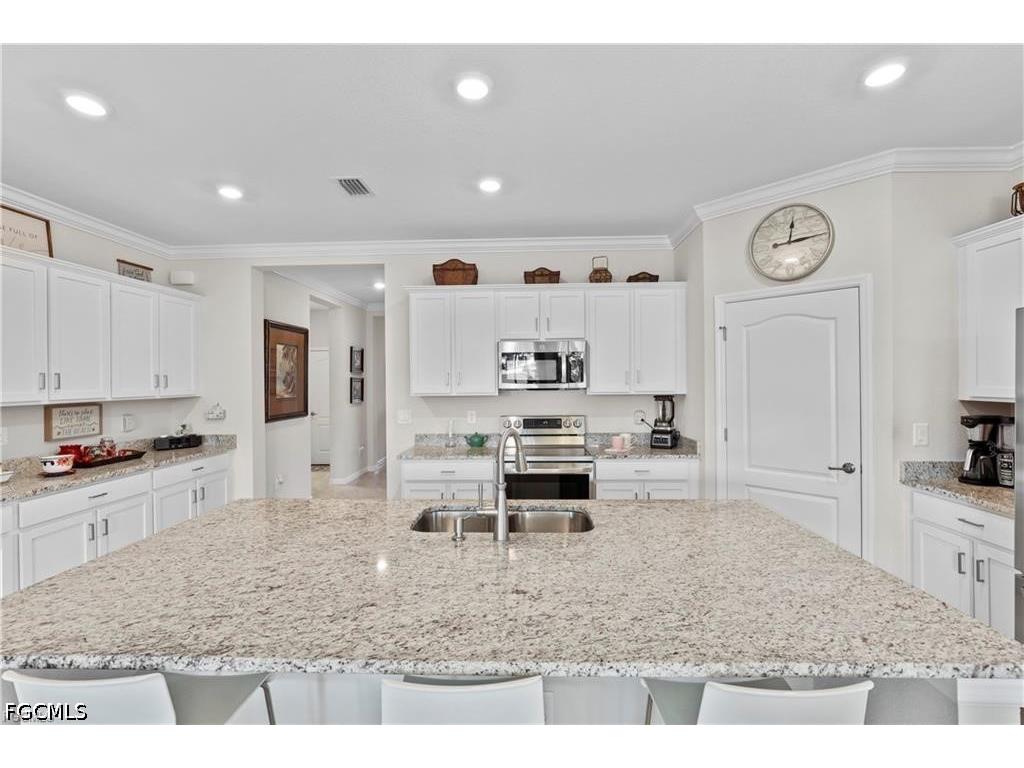 4392 Lemongrass Drive Fort Myers FL 33916 2026017079 image12