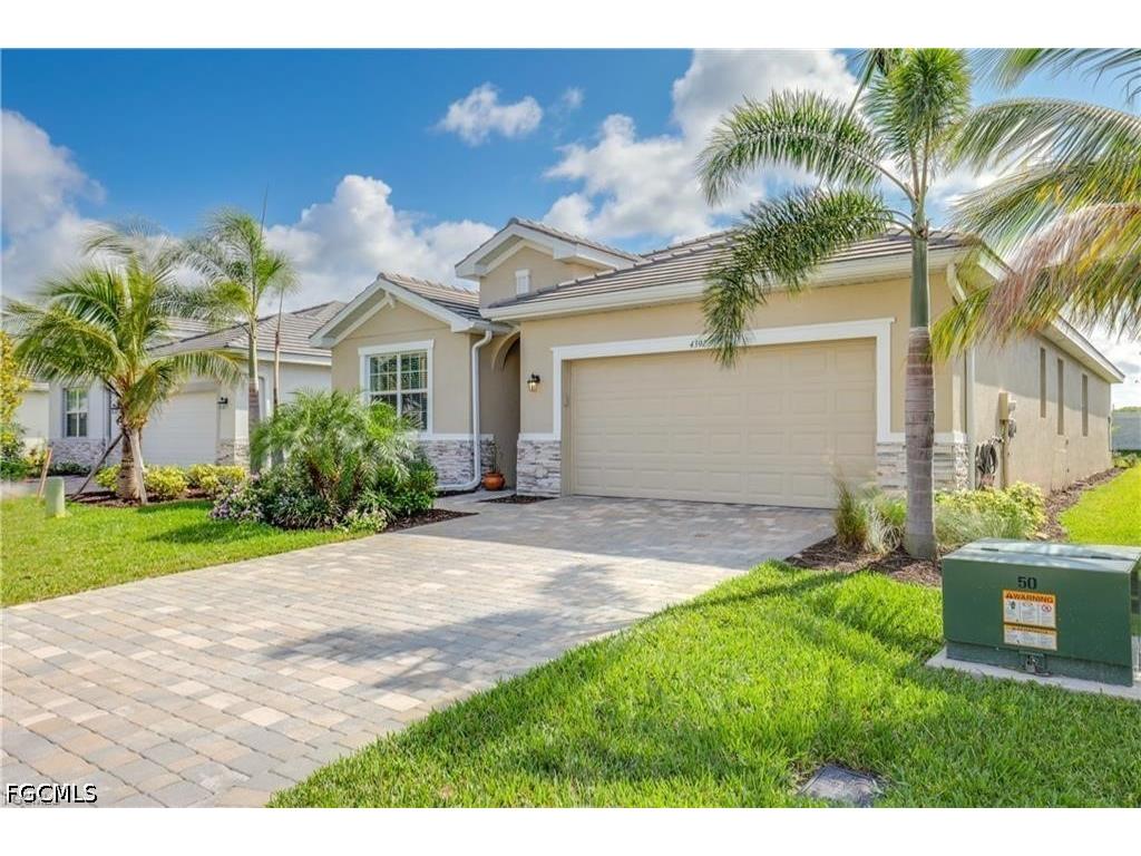 4392 Lemongrass Drive Fort Myers FL 33916 2026017079 image2