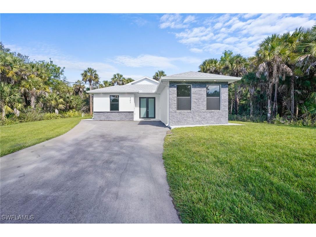 4393 32nd Avenue SE Naples FL 34117 226004664 image1