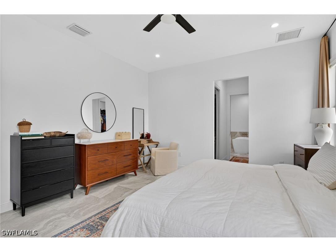 4395 16th Street NE Naples FL 34120 226019730 image21