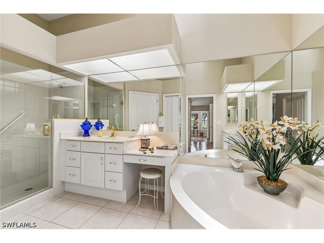 4395 Dover Court #303 Naples FL 34105 226024913 image16