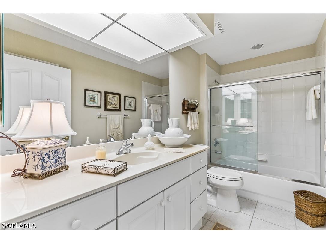 4395 Dover Court #303 Naples FL 34105 226024913 image18