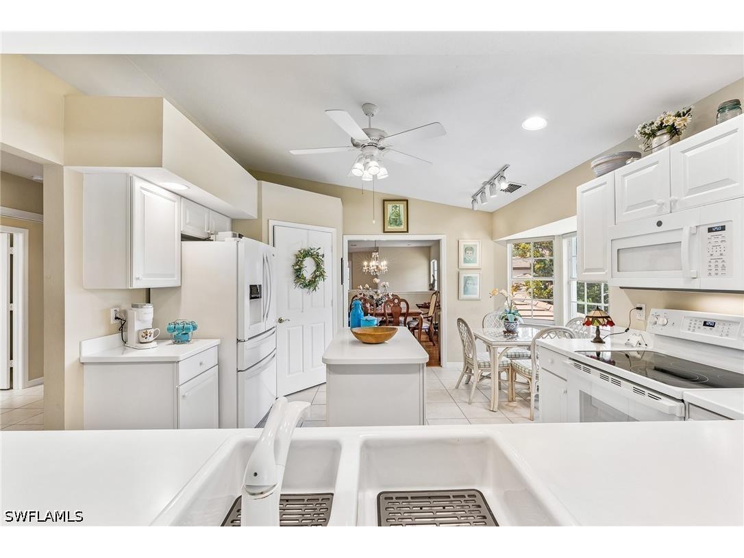 4395 Dover Court #303 Naples FL 34105 226024913 image4