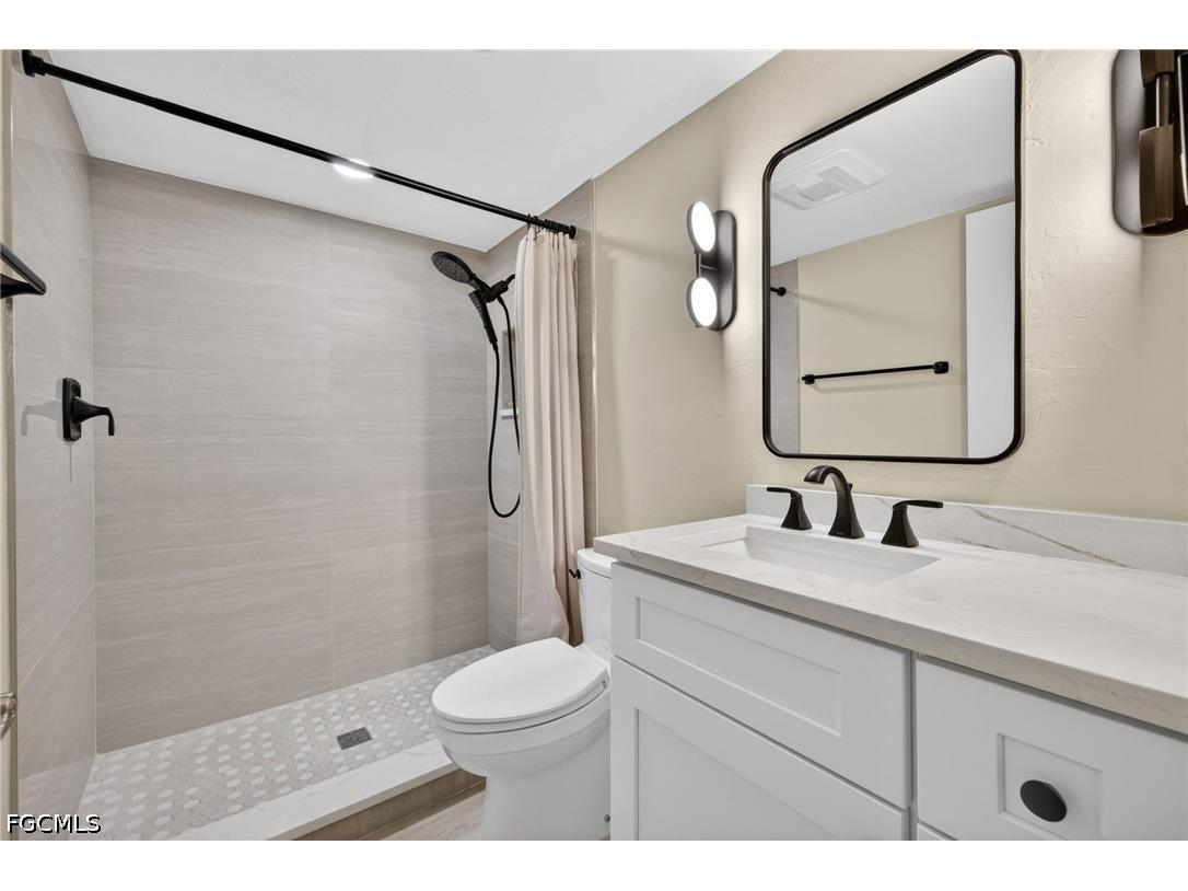 4396 Bowsprit Court #1B Fort Myers FL 33919 2026023919 image16