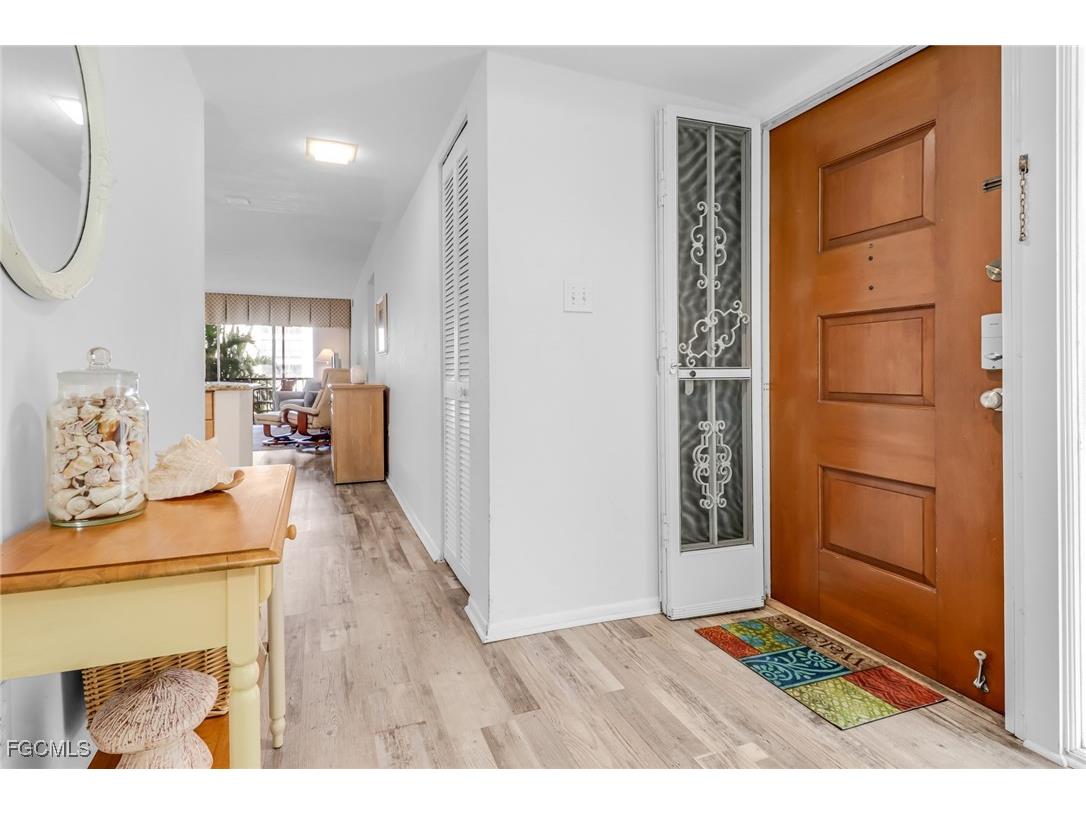 4396 Bowsprit Court #2E Fort Myers FL 33919 2025008463 image10