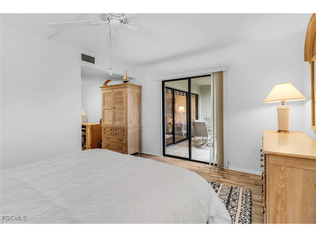 4396 Bowsprit Court #2E Fort Myers FL 33919 2025008463 image14