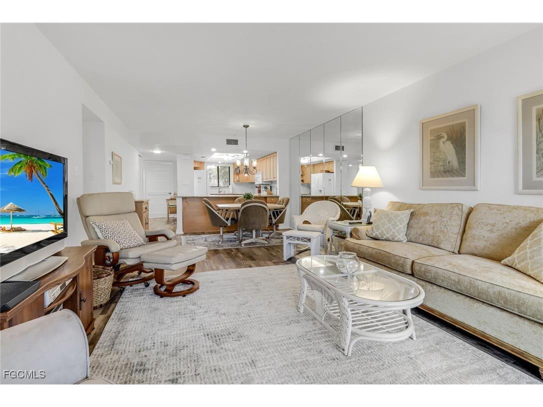 4396 Bowsprit Court #2E Fort Myers FL 33919 2025008463 image2