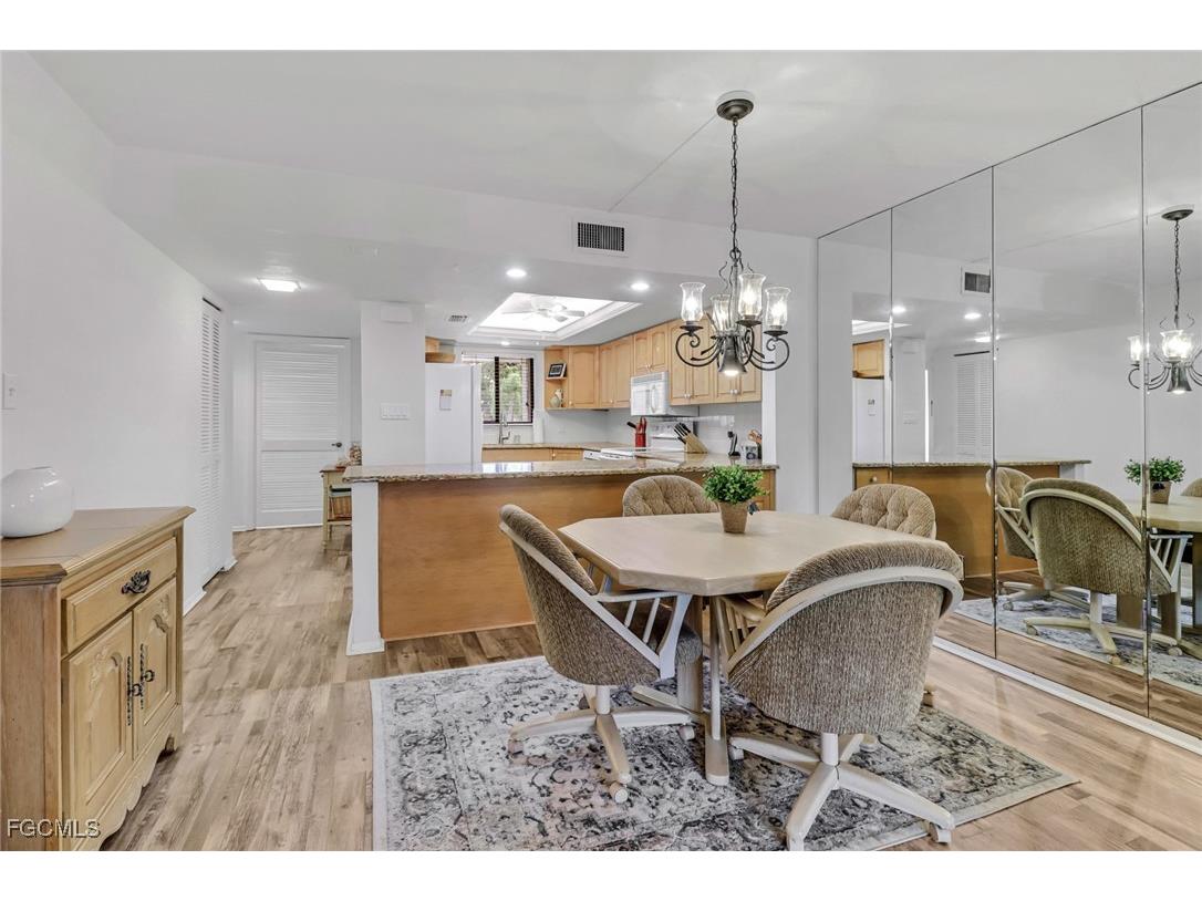 4396 Bowsprit Court #2E Fort Myers FL 33919 2025008463 image4