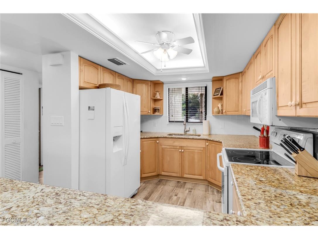 4396 Bowsprit Court #2E Fort Myers FL 33919 2025008463 image8