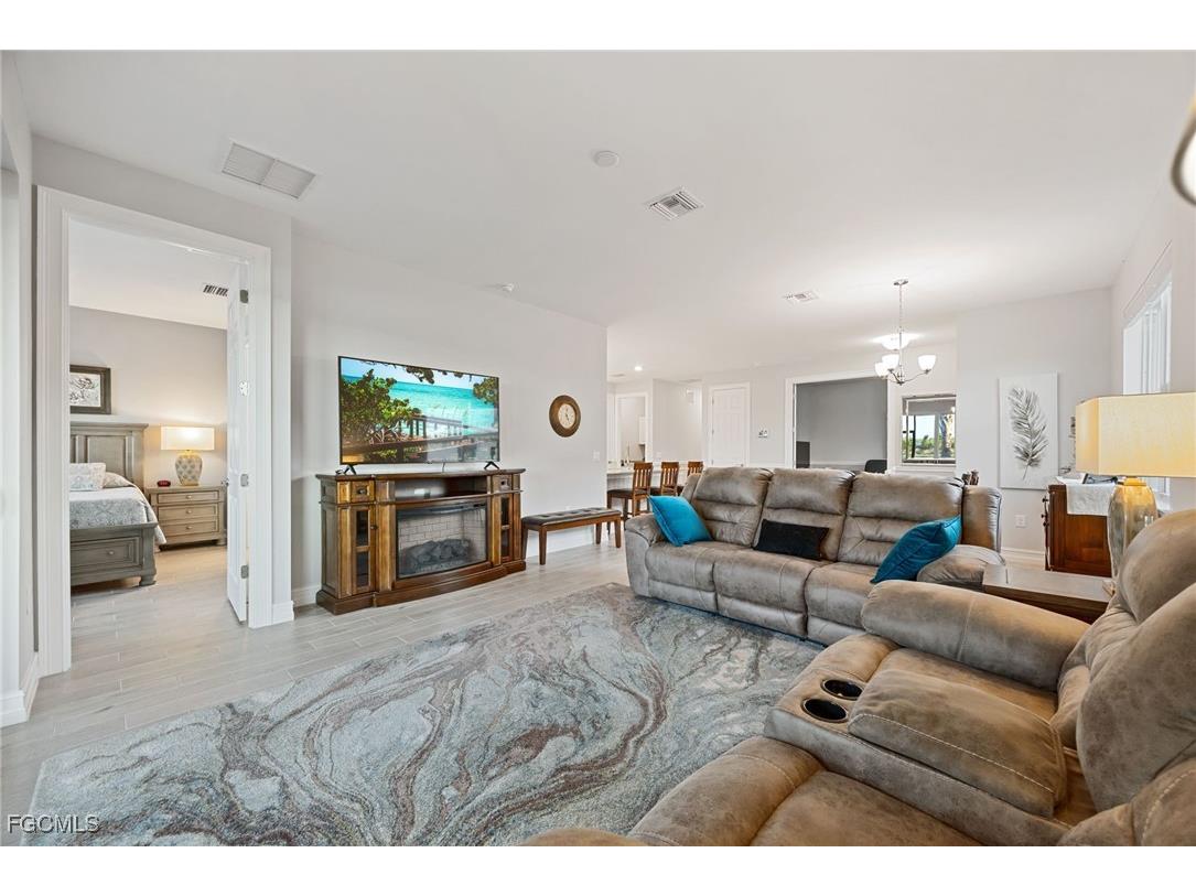 43985 Blue Heron Lane Punta Gorda FL 33982 2025021414 image4