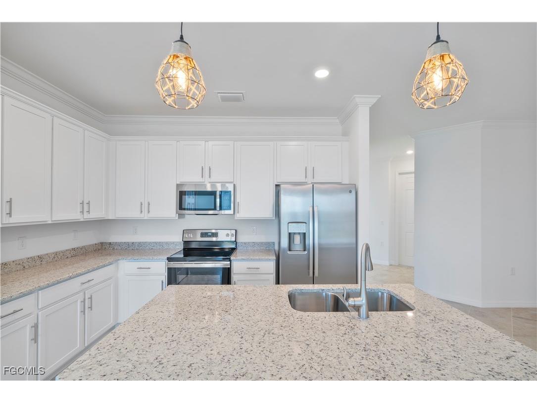 43977 Boardwalk Loop #2338 Punta Gorda FL 33982 2025017771 image11