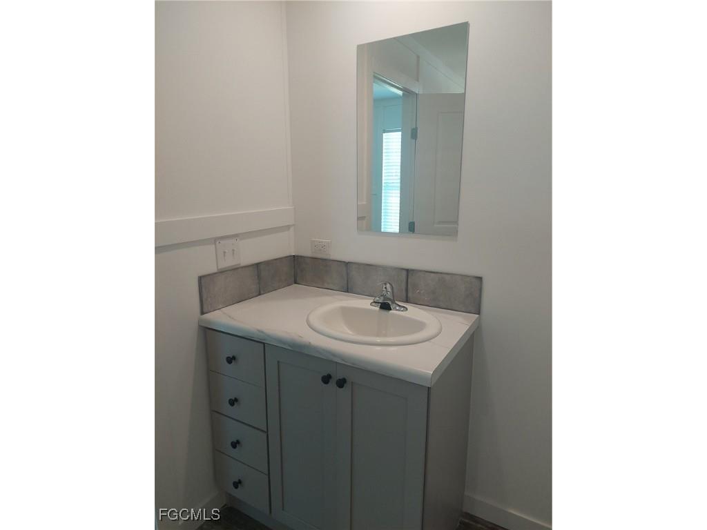 44 Dogwood Way Fort Myers FL 33908 2025012118 image12
