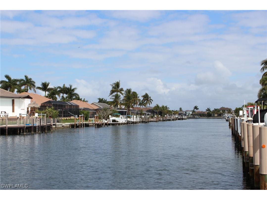 44 Madagascar Court Marco Island FL 34145 223091260 image1