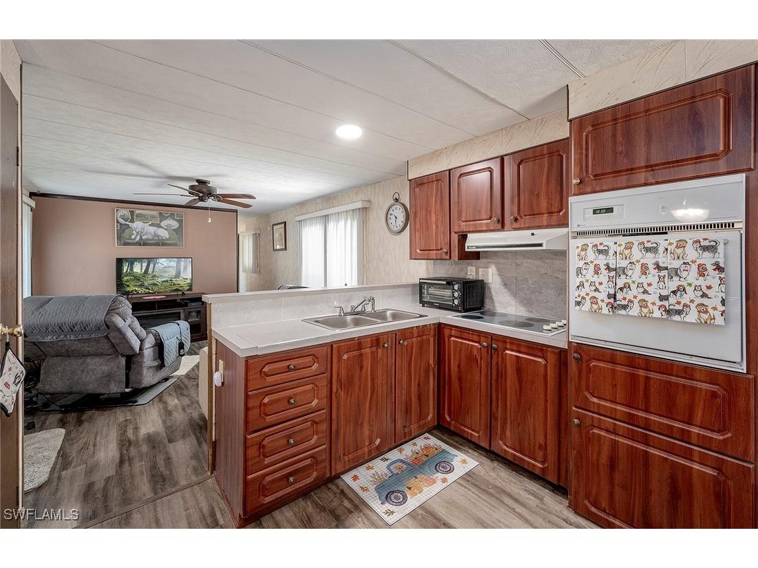 44 Poinsettia Drive Fort Myers FL 33905 224091734 image1