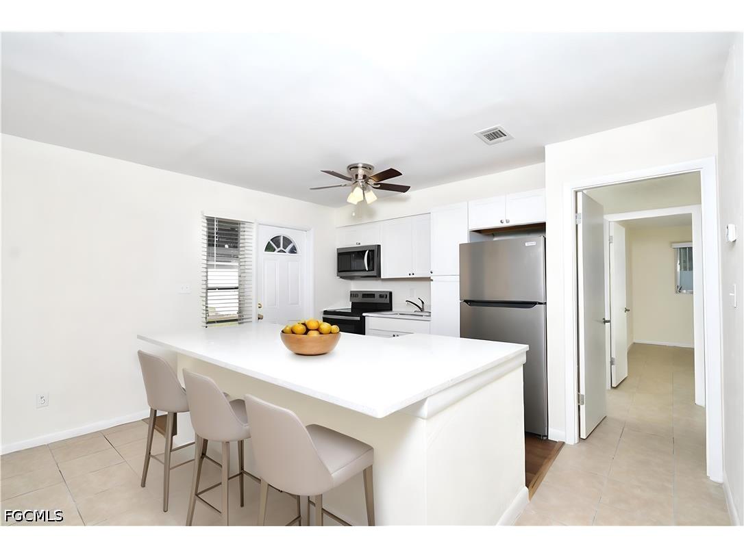44 Tangelo Court Lehigh Acres FL 33936 2026019582 image4