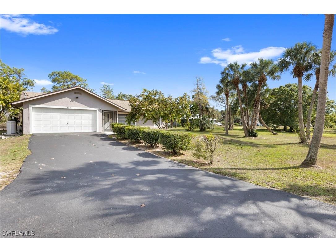 440 10th Street NE Naples FL 34120 224022310 image1