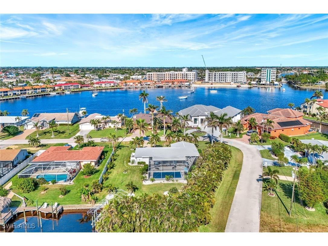 440 Avalon Drive Cape Coral FL 33904 224102019 image1