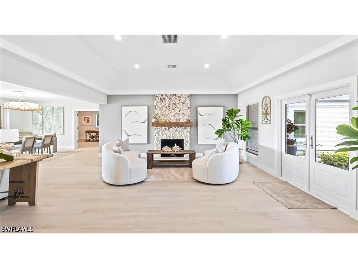 440 Kings Town Drive Naples FL 34102 226021804 image6